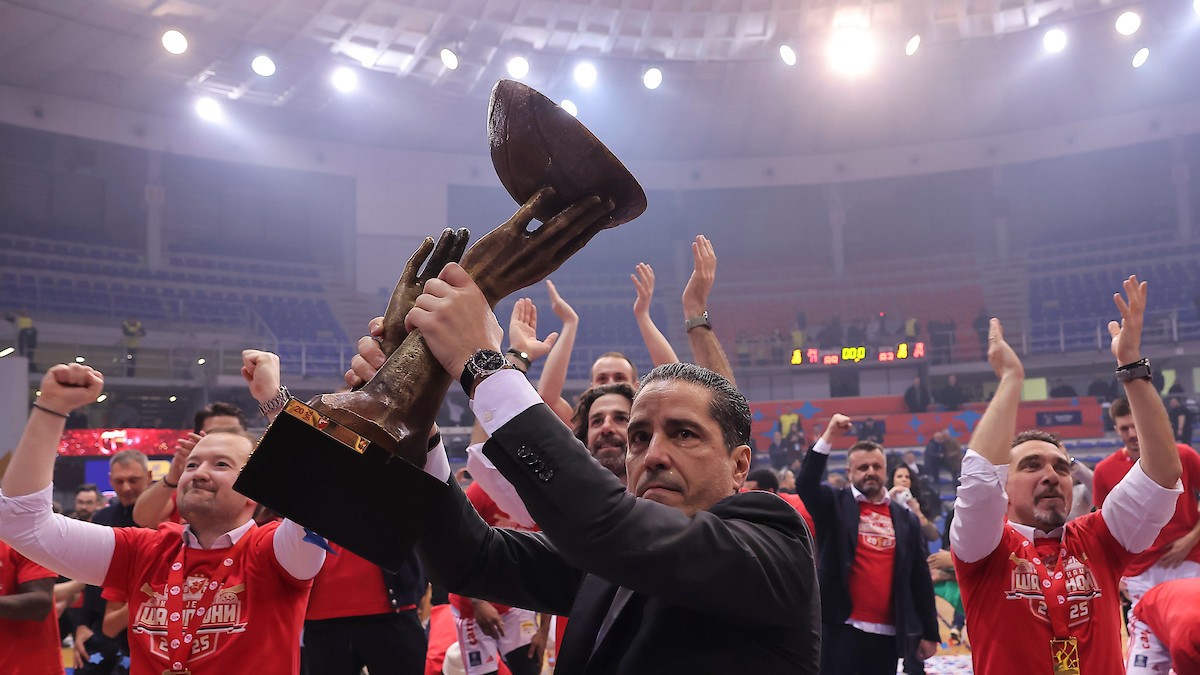 Sferopulos se popeo na Zvezdin večni podijum