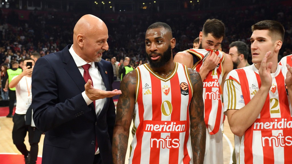 Saša Obradović: Zvezda se razlikuje kad odem kući i pustim himnu, a ’Dobro znaj’ me uvek podiže - Batler za preporuku pitao Džejmsa (VIDEO)