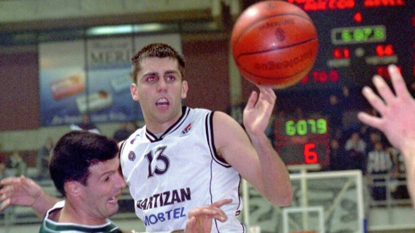 Partizan - Asvel, Evroliga 2002/03: Čanak na parketu, šou Vujanića i spektakl u Vilerbanu