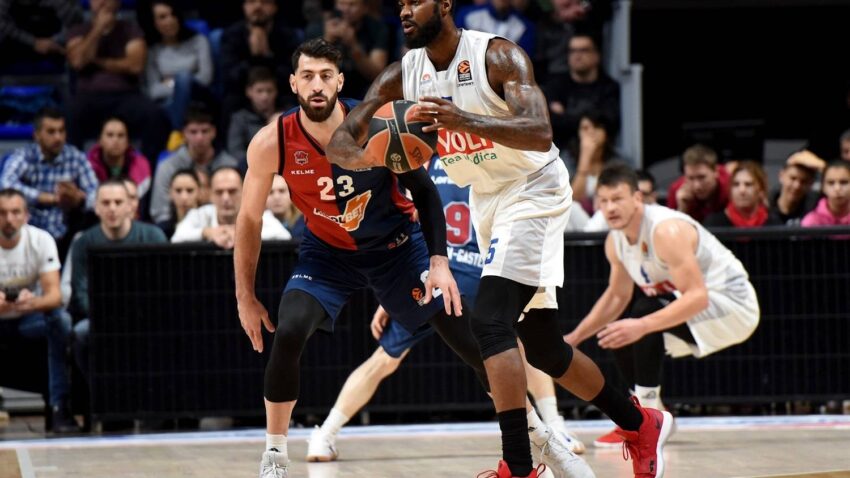 Budućnost u Pireju: Da li se nastavlja trojkaška fantazija?