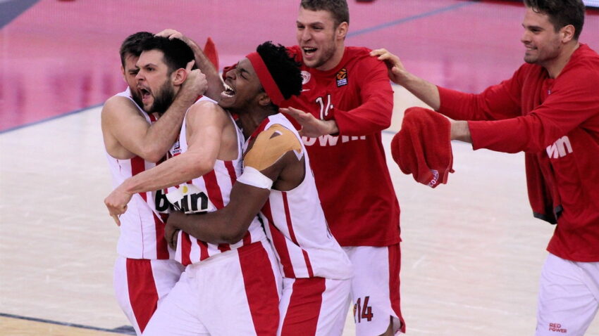 POTPIS U PIREJU Olimpijakos produžio ugovor sa iskusnim košarkašem!