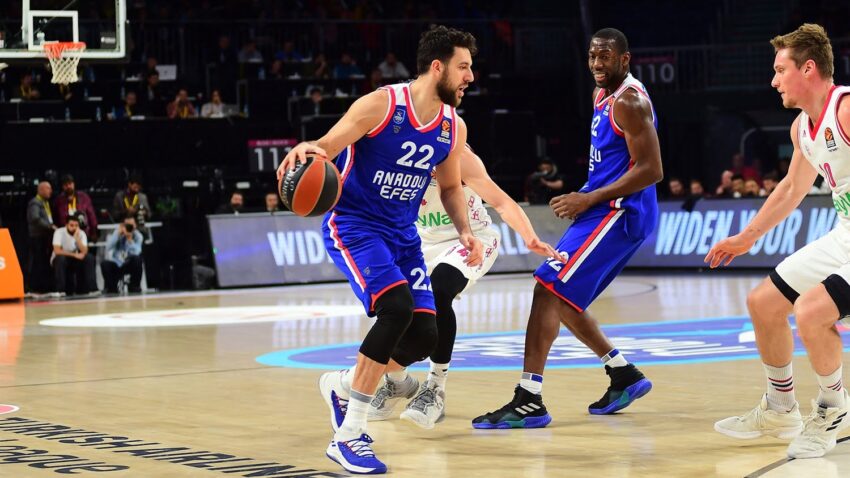 Vasa Micić u MVP stilu nosio Efes do pobede nad Bajernom!
