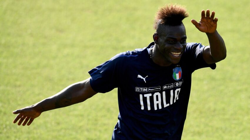 Kontroverzni Italijan jeo karton i zid u samoizolaciji