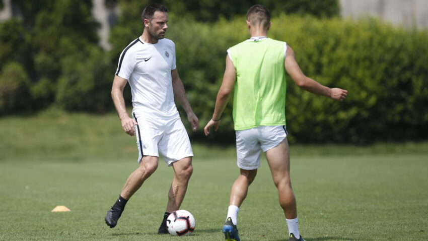 PARTIZAN POČINJE PRIPREME: Na ovih 27 fudbalera računa Milošević!