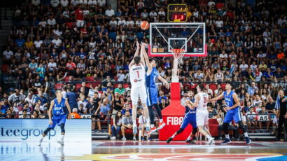 ODLIČAN POČETAK ORLIĆA NA EP: Srbija savladala šampiona Evrope!