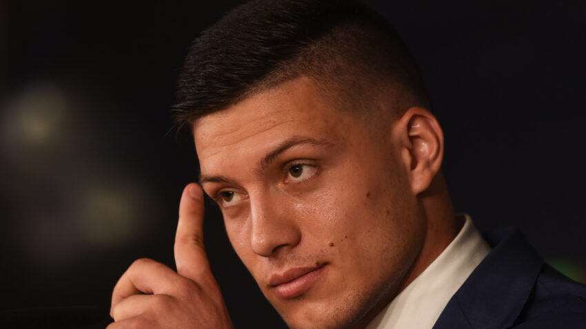 Zašto Hiter ostavlja Jovića na klupi?