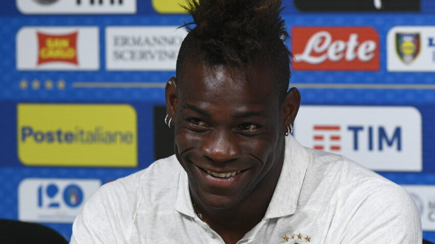 IDE U BRAZIL? Baloteli zagolicao maštu navijača