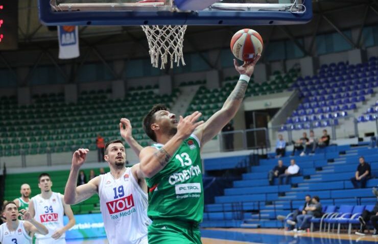 ABA SUPERKUP Cedevita Olimpija se sa Partizanom bori za trofej