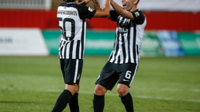 KREĆE PARNI VALJAK Tradicija kaže: efikasna pobeda protiv AZ-a!