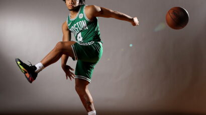 “NE ZNAM KAKO MU OVO USPEVA” Karsin Edvards zapalio NBA ligu!