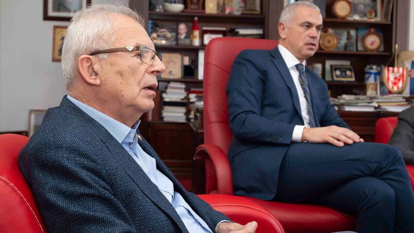 LEP GEST Prvi čovek Zvezde uručio poklon predsedniku Totenhema