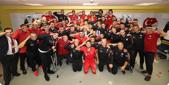 ISTRAGA UEFA Turska u problemu zbog salutiranja