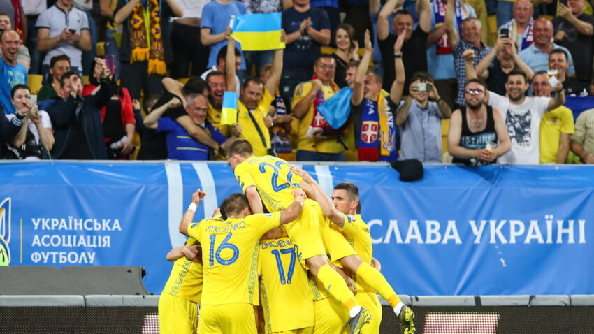 Sjajna Ukrajina otišla na EURO, gol broj 700 za Ronalda i haos u grupi H