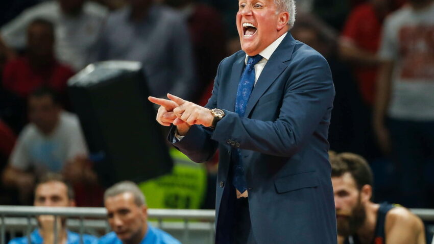 OBRADOVIĆ BESAN KAO NIKAD Maestralni Džejms uništio Fener