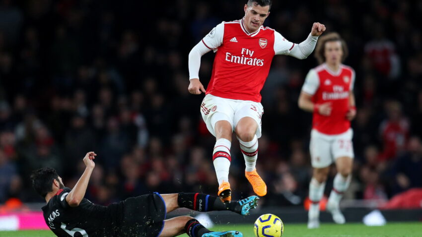 ARSENAL ODLUČIO Džaka napušta klub, stiže vezista iz Bundeslige
