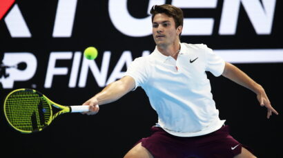 Kecmanović ponovo na terenu: Turnir bez publike, sakupljača loptica…