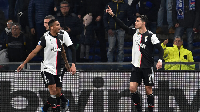 BROJKE NEBESKOG SKOKA Ronaldo je skočio gotovo do obruča!