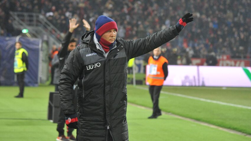 DVA MEČA, ALI KAKVA Miha i Bolonja slavili na jugu, Baloteli vuče Brešu