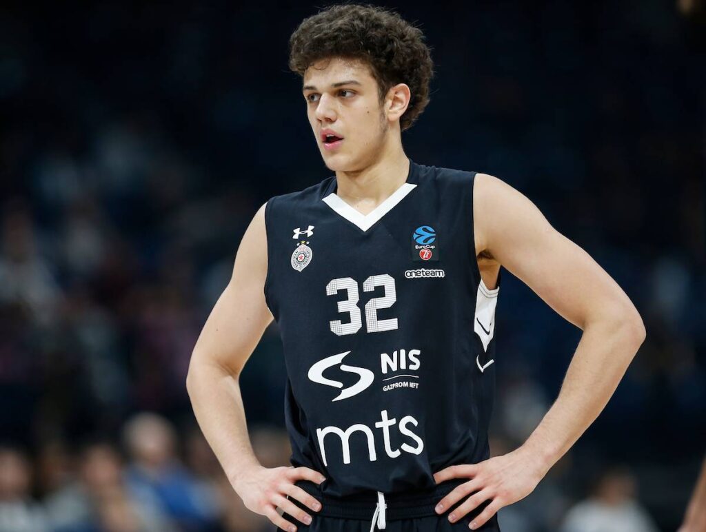 POJAČANJE ZA PARTIZAN Talentovani bek produžio ugovor 1 PARTIZAN LIMOGES 49