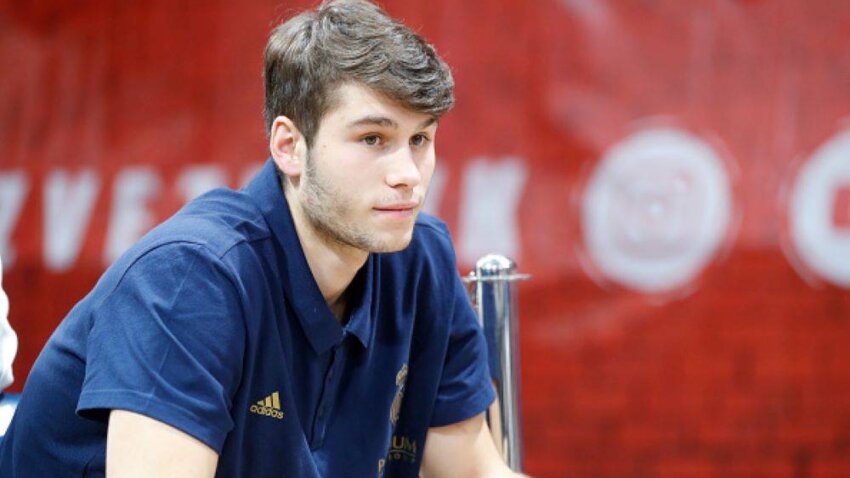 Mario Nakić odlučio: Ništa od NBA drafta, tek sledeće godine