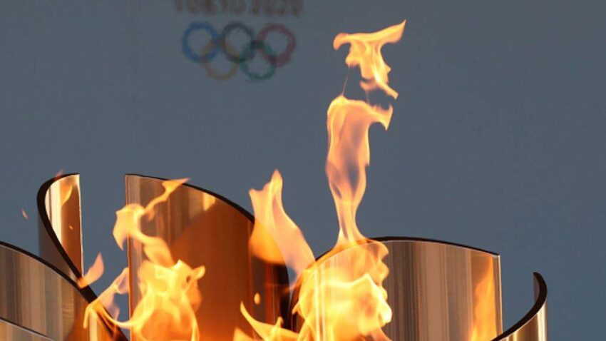 U JAPANU SE ZAHUKTAVA Olimpijski plamen sklonjen sa izložbe