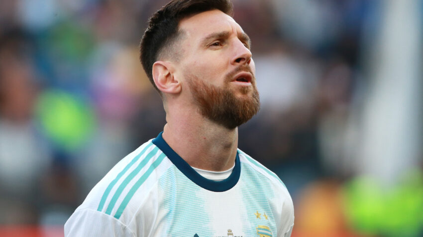 SVAKA ČAST Mesi donirao pola miliona evra pomoći Argentini!