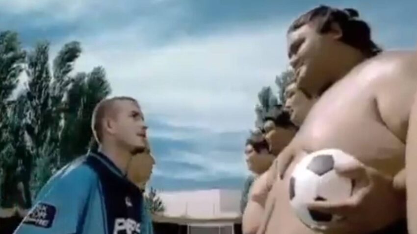 SJAJNA 2002. GODINA Sumo rvači protiv fudbalera, ko je slavio? (VIDEO)
