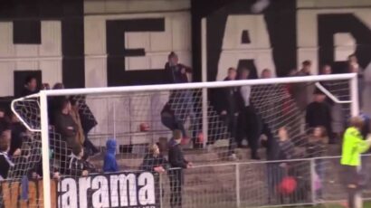 VITEZ U NEVOLJI Navijač spasao devojku u stilu Nemanje Vidića (VIDEO)