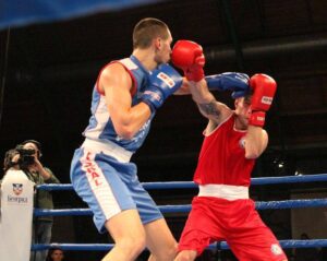 Zdravlje pre svega: Posebni supervizor na polufinalu prvenstva u boksu 1 boks1