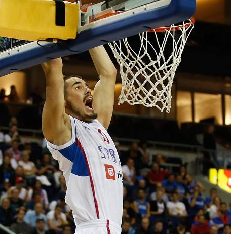 KALINIĆ PREKO BURUSISA U konkurenciji FIBA za najbolje zakucavanje