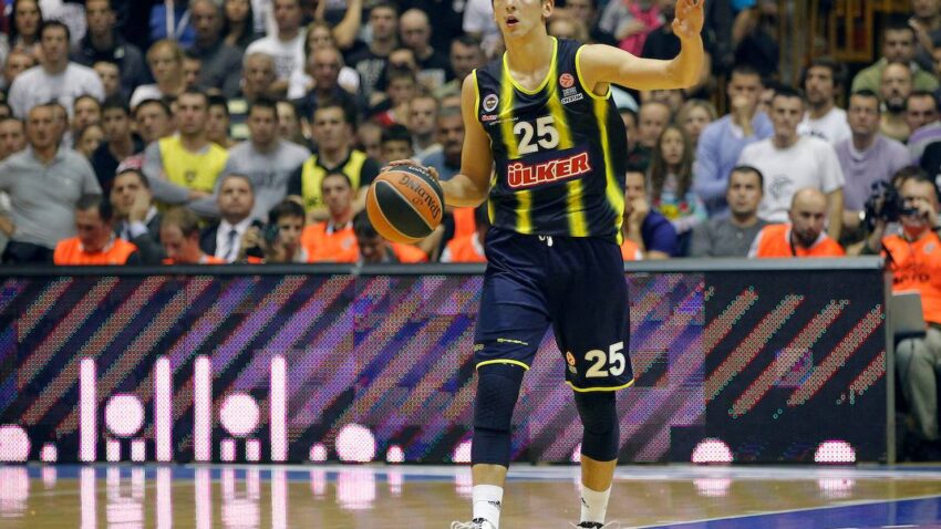 NOVO POJAČANJE ZA KOKOŠKOVA Turčin se vraća u Fenerbahče