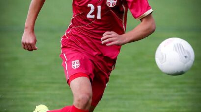 DETE VEČITIH POTPISALO U REGIONU: Bosić u Sloveniji