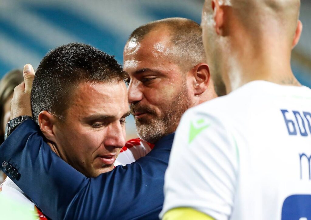 SUZE ZA KRAJ Emotivan oproštaj Jovičića od Crvene zvezde! (FOTO) 3 ZVEZDA SPARTAK 33