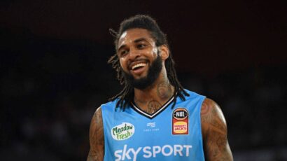 Propušten let + pijanstvo na treningu + izazivanje tuče = otkaz posle sedam dana!