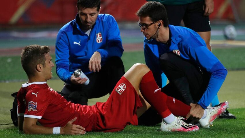 ZVANIČNO: Lazović je povređen, oglasila se i Verona