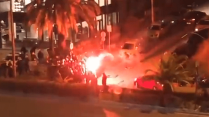 NEPLANIRANA PODRŠKA Navijači AEK-a priredili šou fudbalerima Marseja!