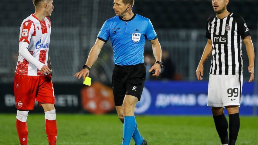 TO JE NAŠA REALNOST: Isti derbi Partizan i Zvezda vide drugačijim očima, a sudija je uvek tu negde