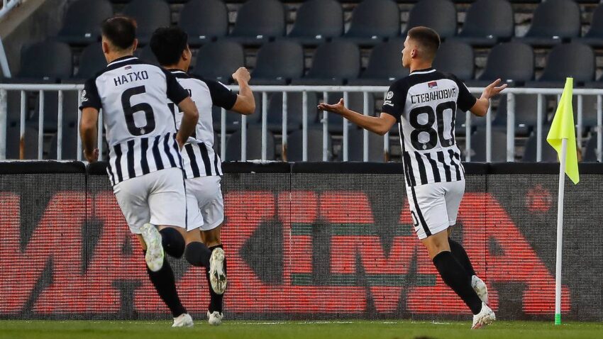 Stevanović kaznio grešku Erakovića: Evo kako je Partizan poveo u Humskoj! (VIDEO)