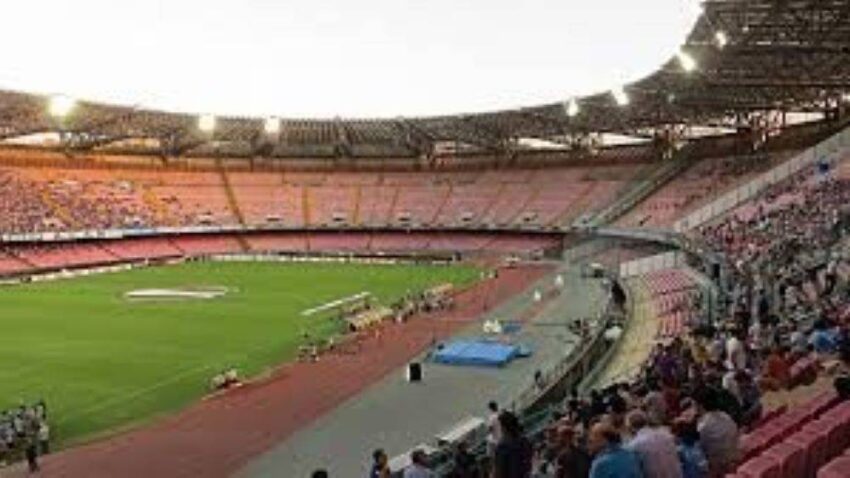 NEMA ODLAGANJA ZBOG KORONE: AZ desetkovan, ali igra protiv Napolija