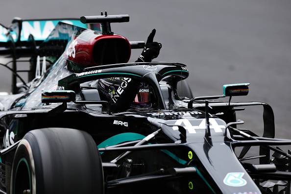 UŠAO JE U ISTORIJU: Hamilton pobedio u Portugaliji i napravio podvig za pamćenje