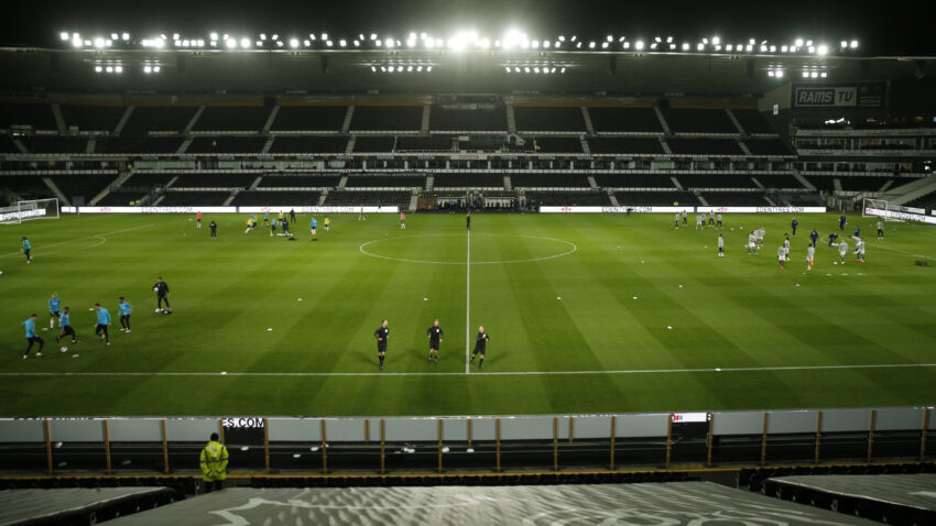 VELIKAN ENGLESKOG FUDBALA PRED BANKROTOM: Klub iz 1884. godine u problemima!