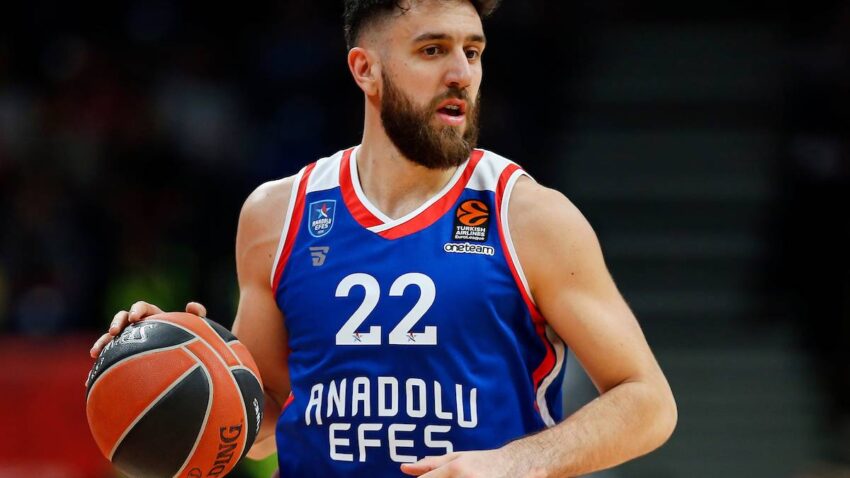 KAKVA ČAST ZA SRBINA: Vasilije Micić MVP Evrolige!