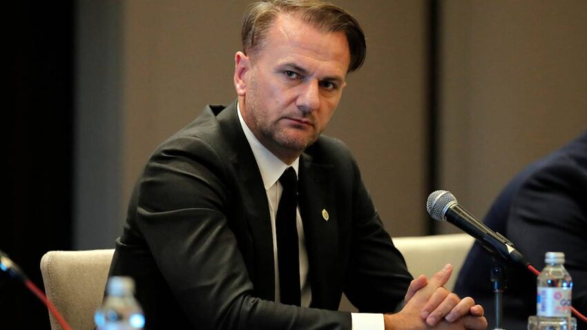 OSTOJA MIJAILOVIĆ PRIČAO SA NAVIJAČIMA CRNO-BELIH: Svi smo ovde zbog Partizana, želimo stalno učešće u Evroligi!