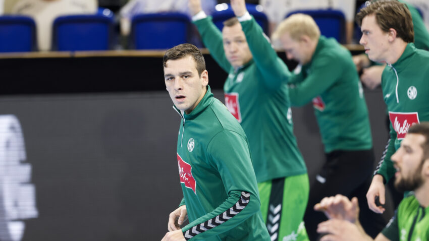 TEŠKA POVREDA SRPSKOG BEKA: Pušici stradalo koleno