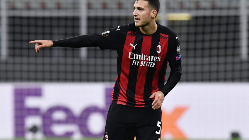 Milan bi da otkupi beka od Mančester junajteda