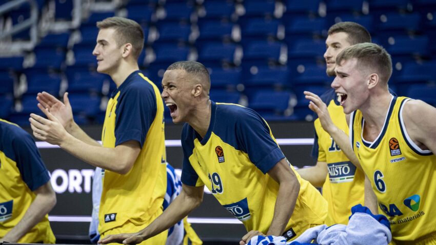 Novi "šamar" Kokoškovu: Alba razbila Fenerbahče