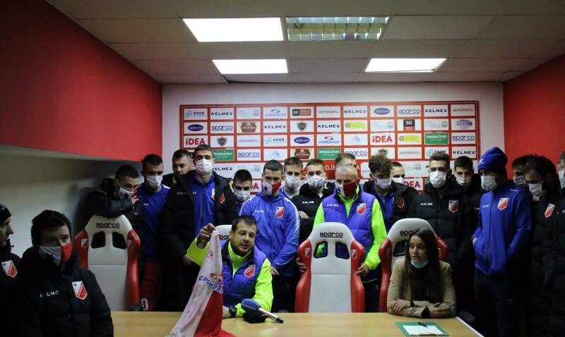 LALATOVIĆ OPET GRMI: Igrači i dalje nisu dobili ono što im je obećano (VIDEO)