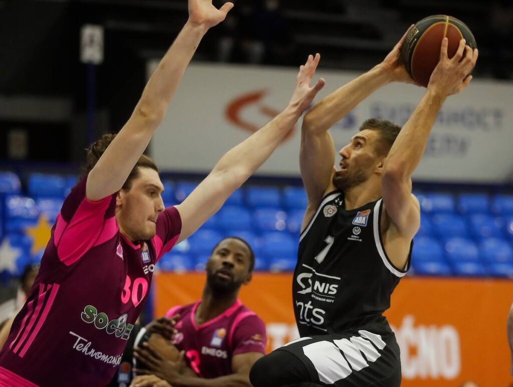 Tomas junak Partizana! Crno beli posle drame pobedili Megu 1 partizan-mega-regionalna-liga