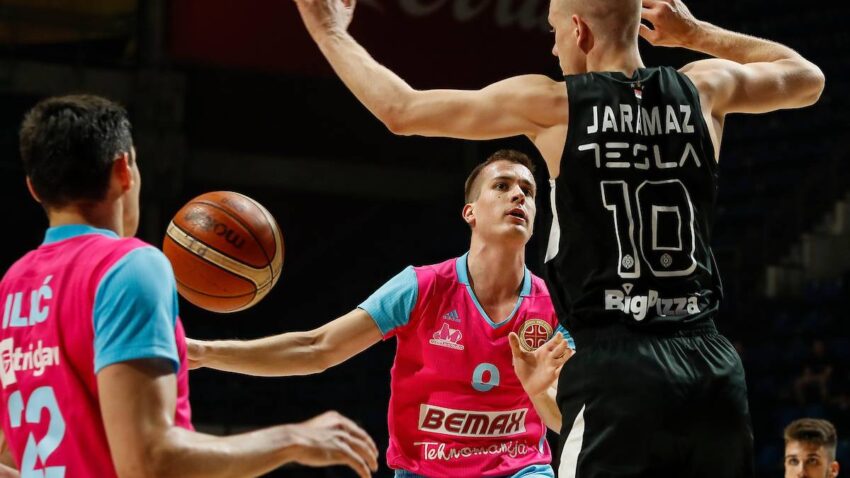 Jaramaz lakše povređen, ali mora na pauzu!