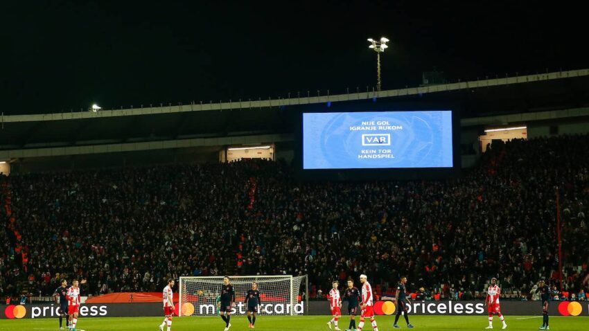 VAR DONOSI NOVA PRAVILA Šta sve klubovi moraju da ispune?